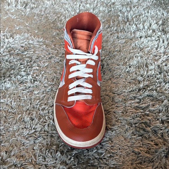Nike High-Top Sneakers in Orange and White 8.5 - Picture 4 of 9